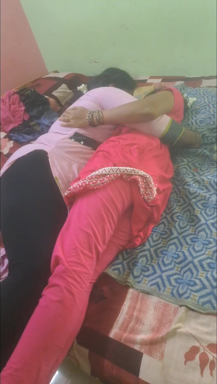 Tamil lesbian: Lesbian Aunties Caught by Boyfriend