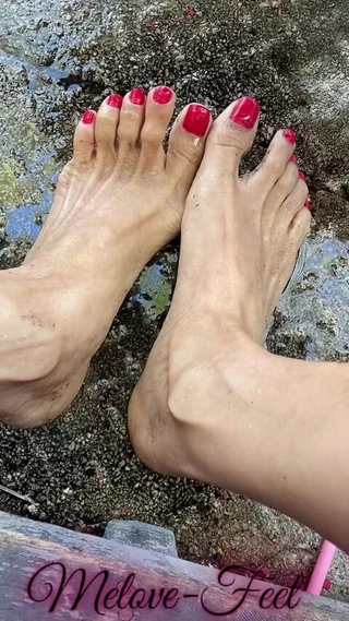 Naelor: Melove Sexy Dirty Feet with Long Red Toe Nails