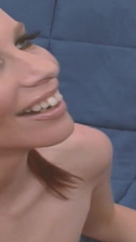 欲求不満な主婦のシーン-2_sexy赤毛の大きな胸のミルフが隣人から大きなペニスのフェイシャルを受けている
