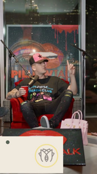 Playboy Cover Girl Melissa Envy idzie głęboko