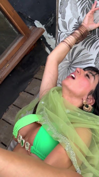 Gospodina pakistaneză Aaliyah Yasin își înșală soțul