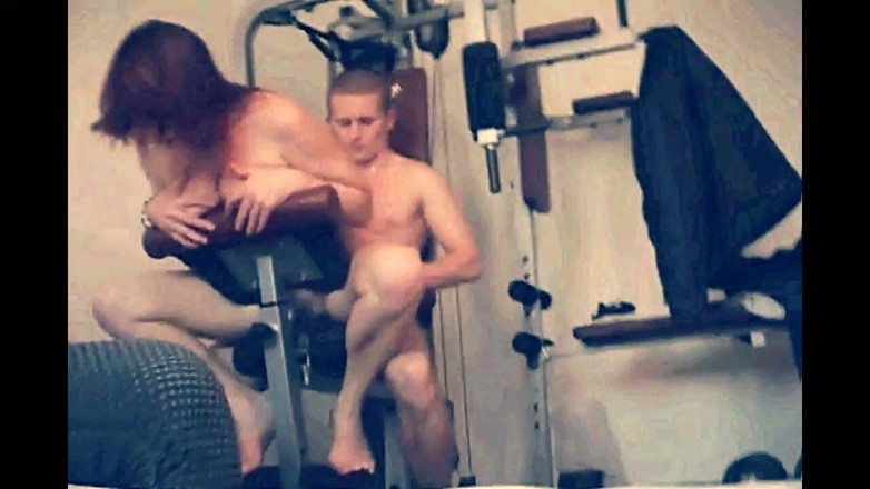 My Dirty Family: Зрілі мачухи вибирають дупу над пиздою