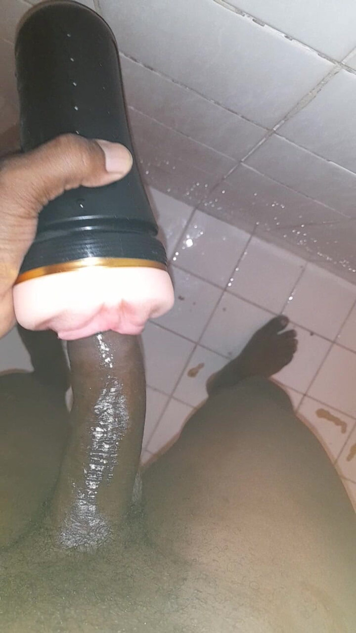 Black guy: シーズン9 エピソード6のオナニー