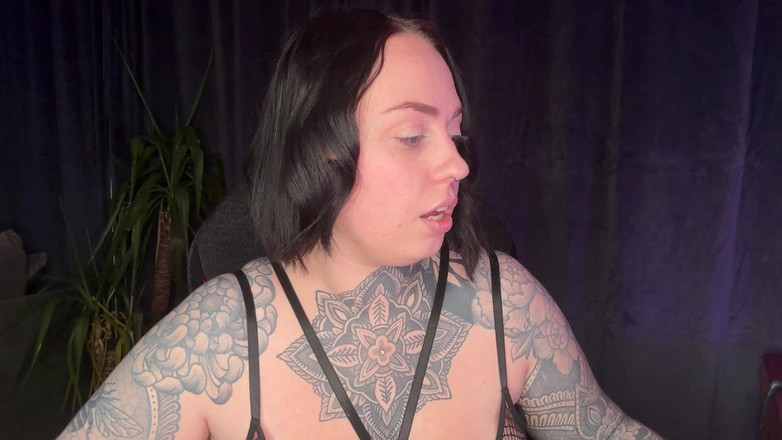 Miss Valentina: Fantasi The Hit List