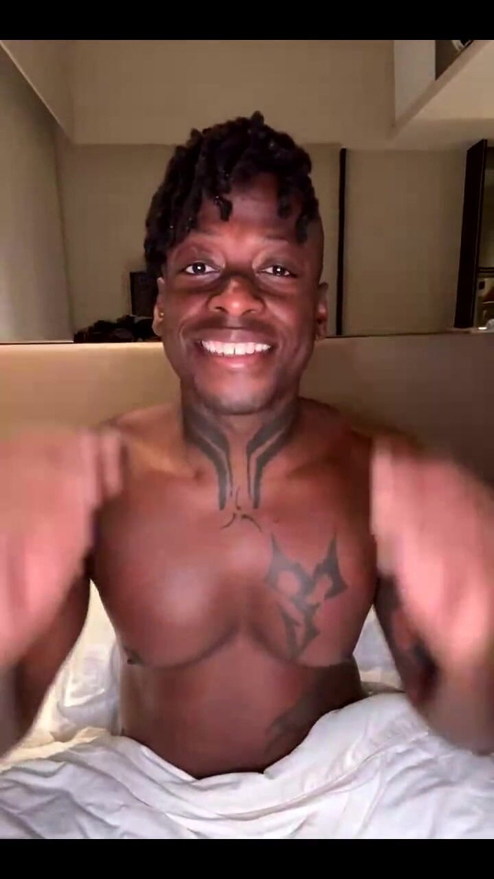 ThroatSeeker: Bílý úsměv