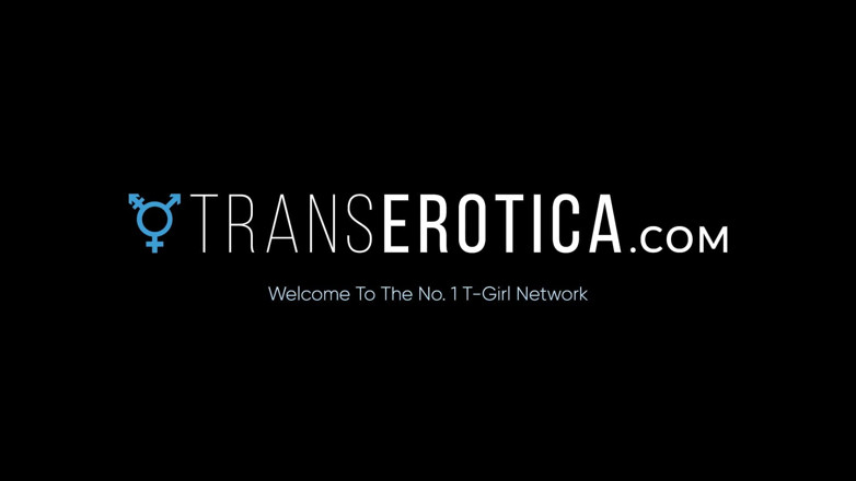 TransErotica: Transerotica hardcore scopata a 4way con la ragazza trans autumn rain