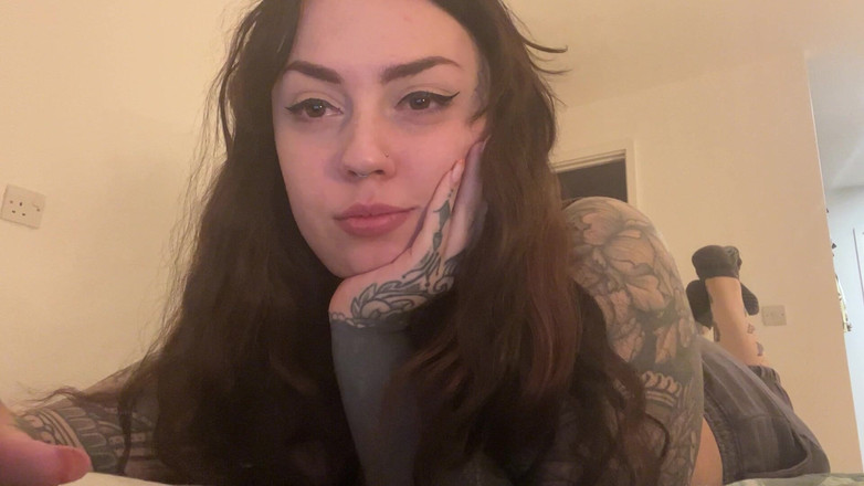 Miss Valentina: Non riesco a smettere di stadigliare