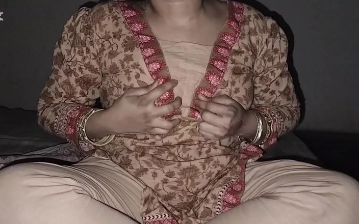 Sairaxsaim: Pakistanska Hira Butt kommer hem för att bli knullad