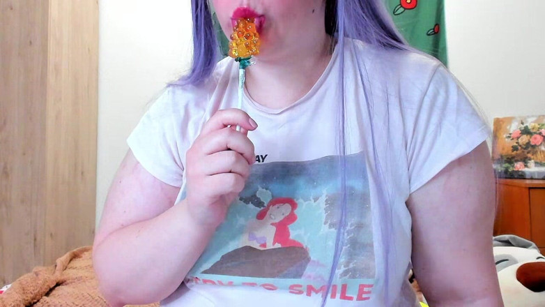 AssGives: Bbw succhia lecca-lecca