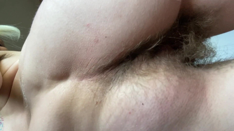 Cuteblonde666: Lindo recorrido por el cuerpo de la chica peluda rubia