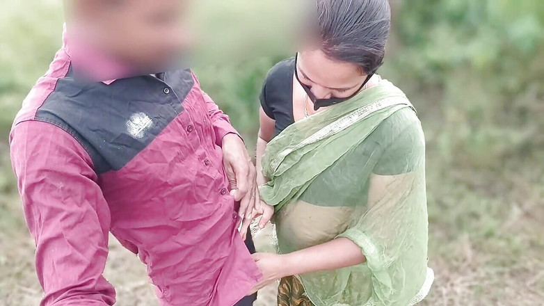 Fuckkkker: देसी गांव की गाव की लड़की के साथ नया हिंदी vlog, Jungal Me Pyar se chudai, ladki bda lund...