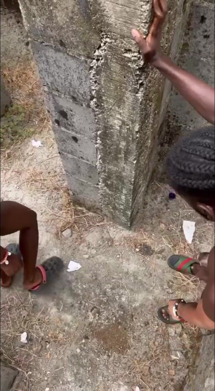 Sweetass132: 大鸡巴可以在任何地方做爱，所以我们在未完成的建筑工地做了