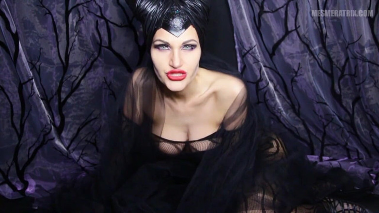 Lady Mesmeratrix Official: In to maleficenteyes...