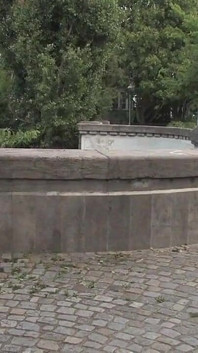 Gorąca niemiecka blondynka zostaje zerżnięta w miejscach publicznych