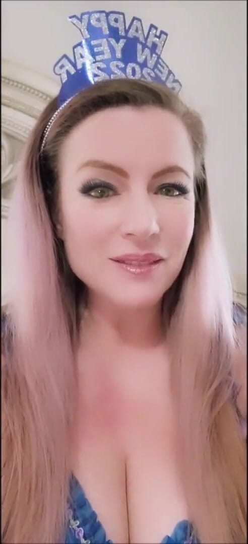 Nikki Nevada: 2022 nieuwjaarsblauwe lingerie hoofdband masturbatie en Joi pov