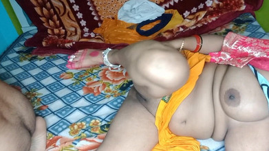 Manjushukla: Zeer mooie Bhabhi geneukt