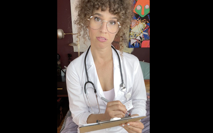 VibeWithMommy: डॉक्टर सौतेली मम्मी आपकी नीली गेंदों को ठीक करती है