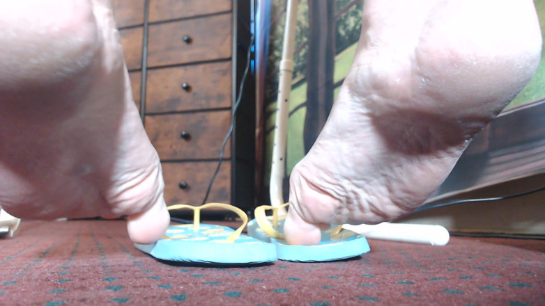 Abby Anna: Blaues gummi-flipflop-schuhspiel