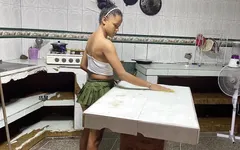My Boss Fucks My Pussy When He Organized the Kitchen and His Spouse Is Not There