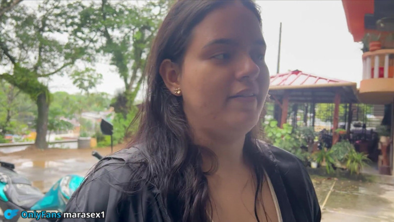 MaRaSexx: Aku membeli susu dari tetanggaku, dia mengikutiku dan menikmati semua...