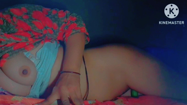 TricolorMusic3: Fată sexy desi asiatică sexy studentă MMS Video calmând focul...