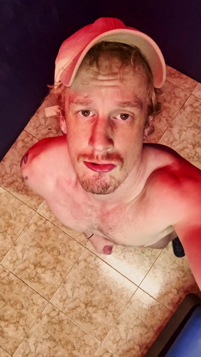 Christian Hunter: 我在最近拍摄的幕后变得饥渴，在男人做爱的时候被干了