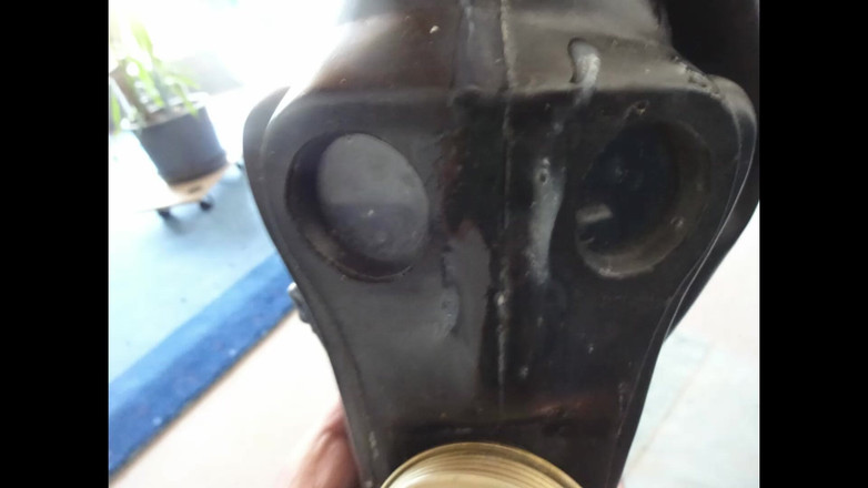 Linda Gumlin: Perverser Gasmasken Fan Bessy