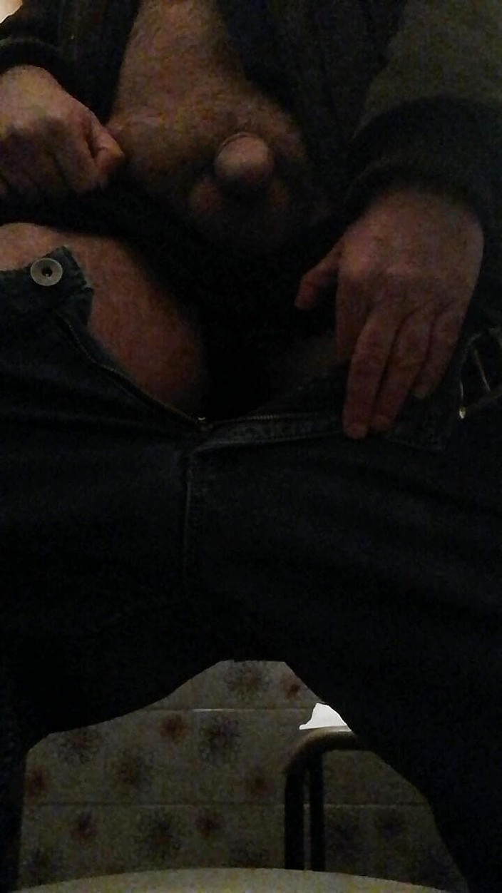 Setesesso7: O trabalho é muito estressante, preciso de um pouco de relaxamento...