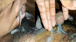 Junge, der im bett masturbieren, großer penis