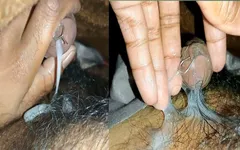 लड़का बिस्तर में हस्तमैथुन कर रहा है बड़ा लंड