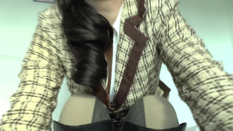 Lady Victoria Valente: Einstimmung in Session: an Lederhandschuhen Schnüfflen Dürfen Bevor Peitsche Knallt!...