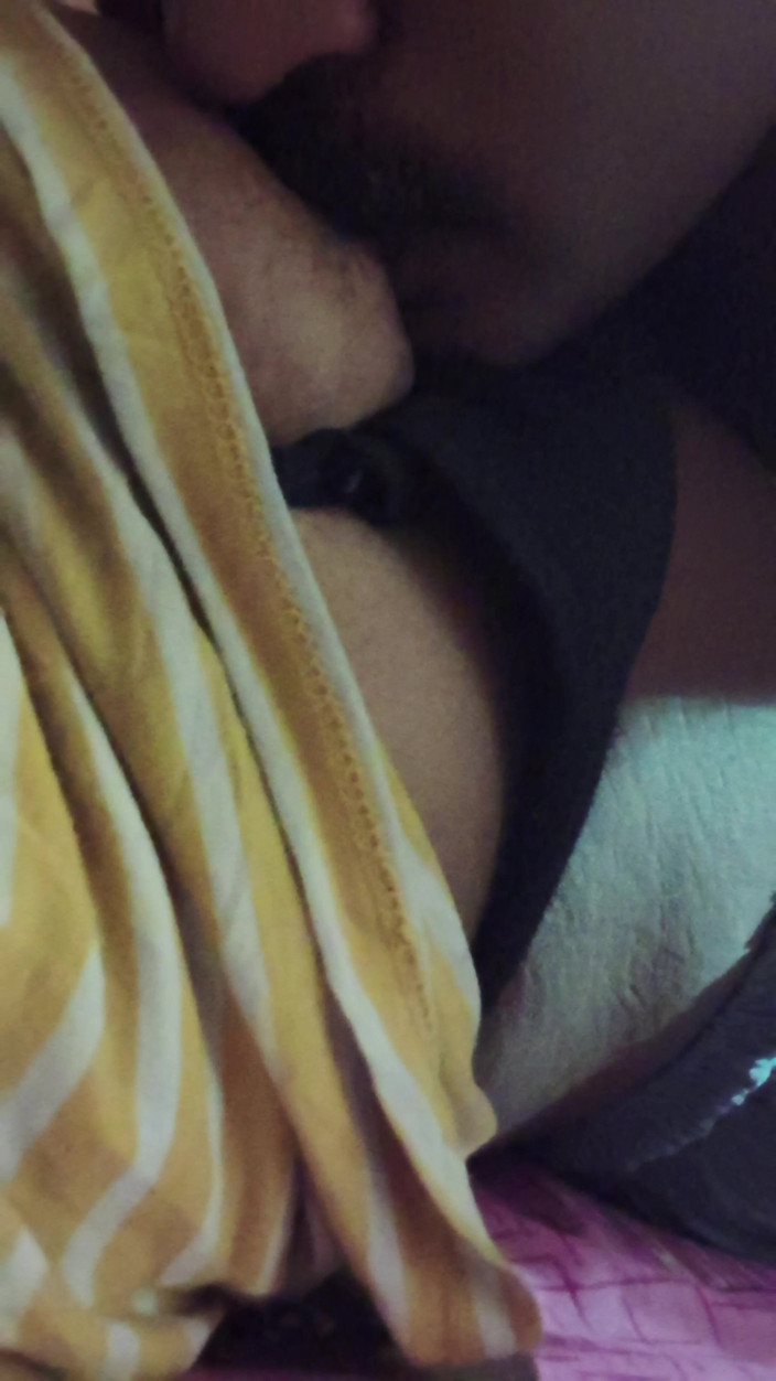 Realmallucouplevlog: Video nyepong kontol dan jilat toketku hari ini sama pacarku!