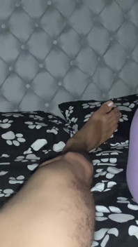Kakak Tiri Saya Menyedari Bahawa Saya Melancap Di Sebelahnya Dan Saya Tidak Percaya Reaksinya