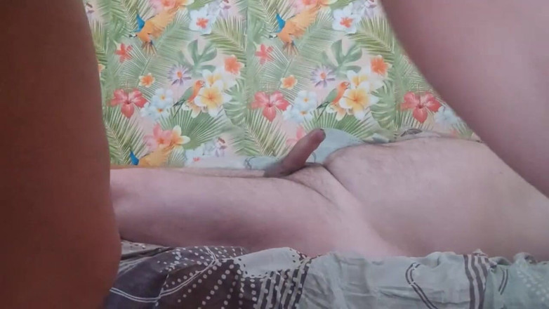 Putarankahotmilf: Pee,cowgirl and cum swallowing