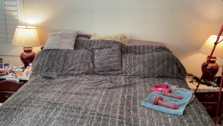 Carmen Angel: グラニー・カルメンの赤い服の女性 いたずらなソロ 快楽 2626ソロ