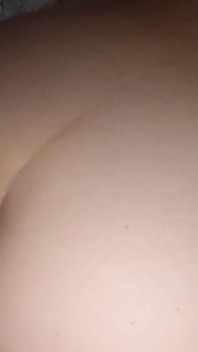 Minha esposa gostosa quer foder e acaba com sua grande buceta peluda com porra dentro
