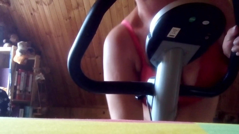 Hot-Pussy66: Red underwear for sports