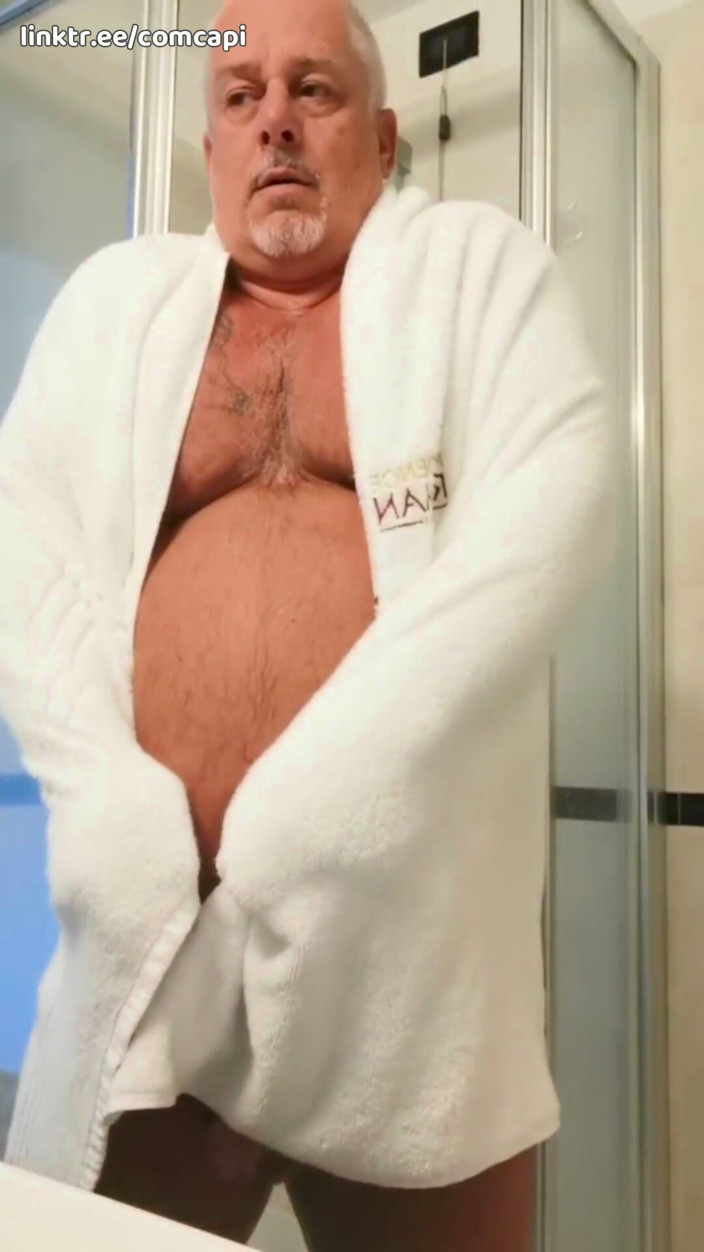 CiccioloBrizzolo: Jerk off and Then Take a Shower - Part 2/2