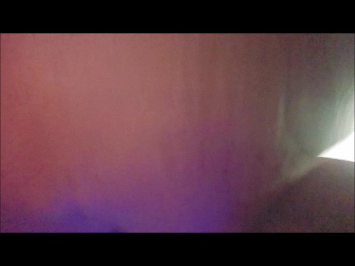 SilverFux: Kåt Mogen Kvinna Betalar En Kille För Att Knulla Henne...