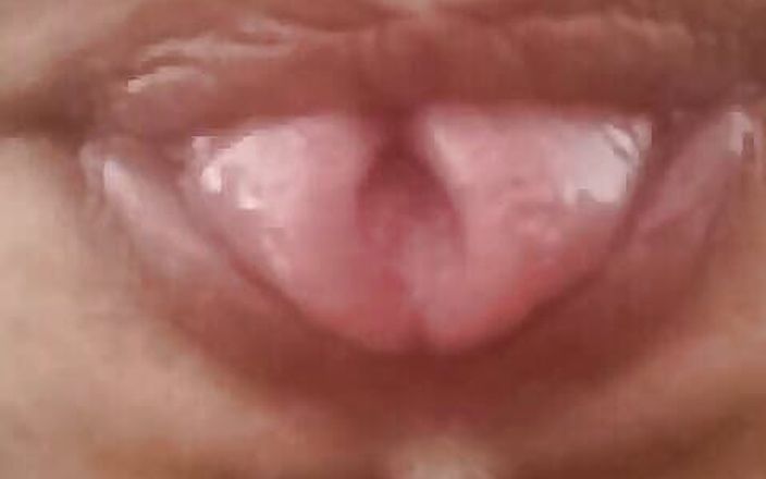 Gangbang straight: 큰 자지를 빨고 따먹히는 거유 금발