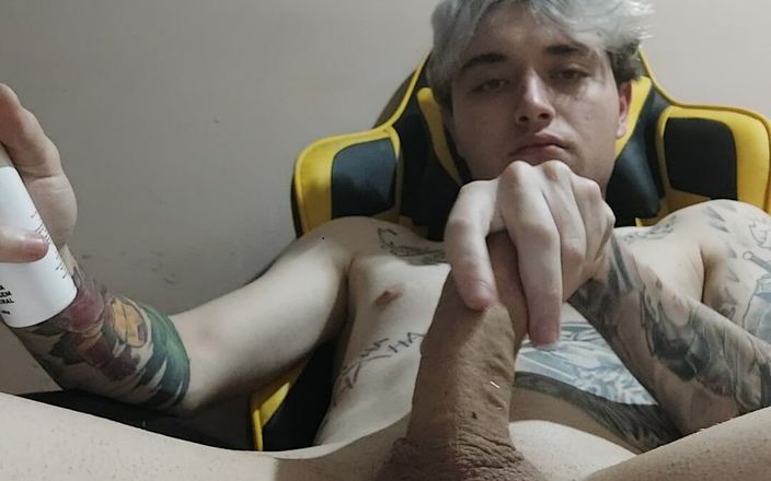 Daniel Tatuado E Safado: Velký penis