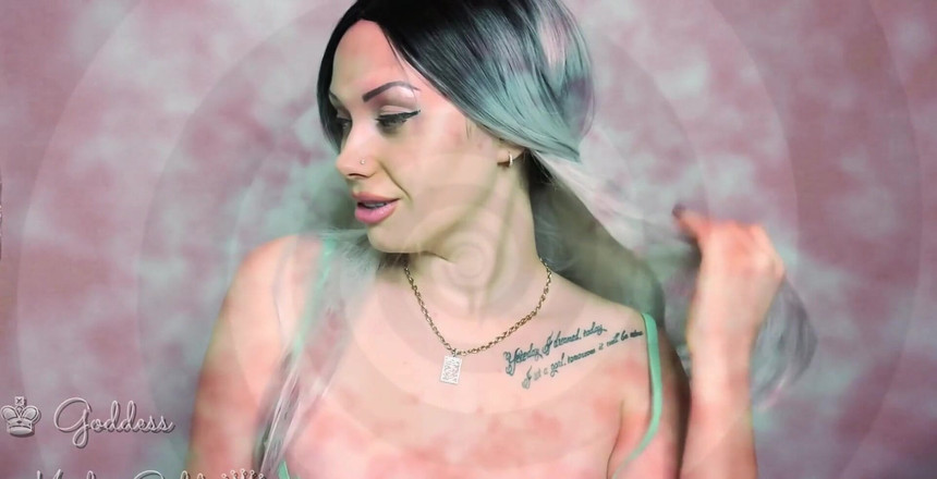 Goddess Misha Goldy: Relaxujte, poslouchejte můj okouzlující hlas a podívejte se hluboko do...