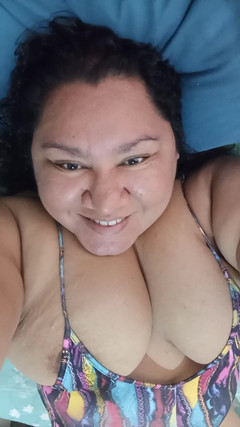 Hiyunamei-bbw: 在孤独的床上