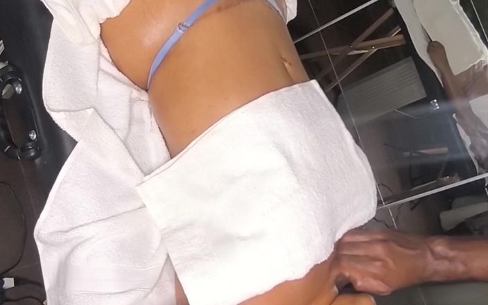 Nurseblack: 부드러운 오쟁이 진 남편에게 풀어주는 2부 흑누나 마사지 마누라