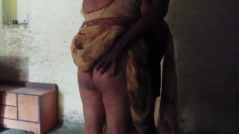 Desi_bhabhi121: 裸体福金夫妇德西村