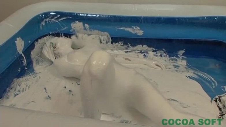 Cocoa Soft: Young Asian teen is ready for the body paint and...
