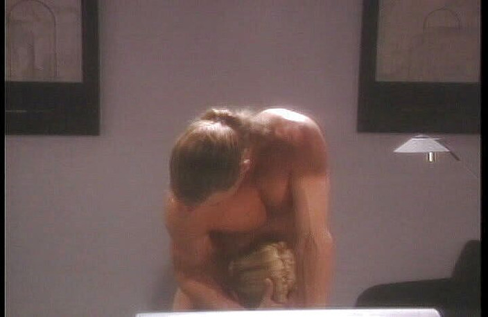 CBD Media: Milf pirang semok selingkuh disetubuhi oleh mr jacobs di pantat