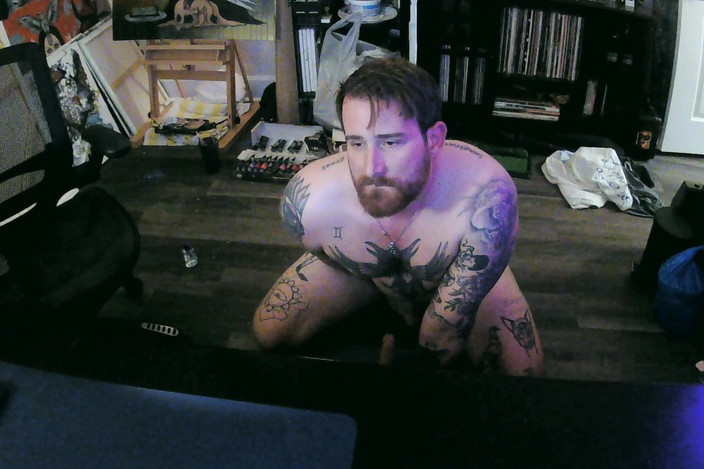 Dirtytrisha: Je chevauche les mains et les genoux