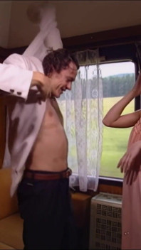 Vintage anál, trojka, lesbička a výstřik ve vlaku kompilace