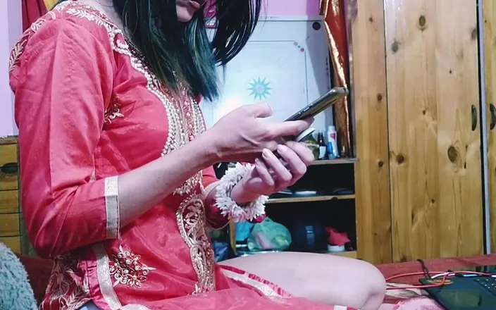Bolly Karma: Sexy milfka kouří, než saje ptáka